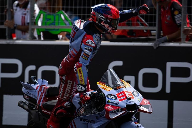 marquez juara motogp aragon 2024 pecco bagnaia alex marquez jatuh bareng 78303