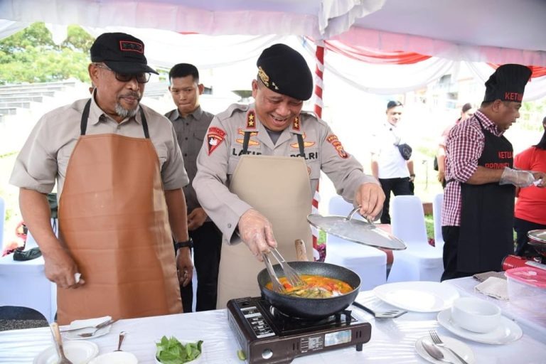 memeriahkan hut ri ke 78 kapolda maluku ikut lomba masak bersama forkopimda 62386