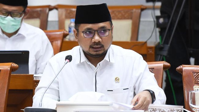 menag yaqut kutuk aksi bakar al quran di swedia dan belanda 53777