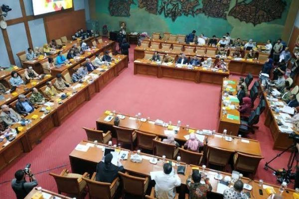 mendikbudristek sebut prinsip dasar ukt kedepankan azas keadilan secara merata 74278