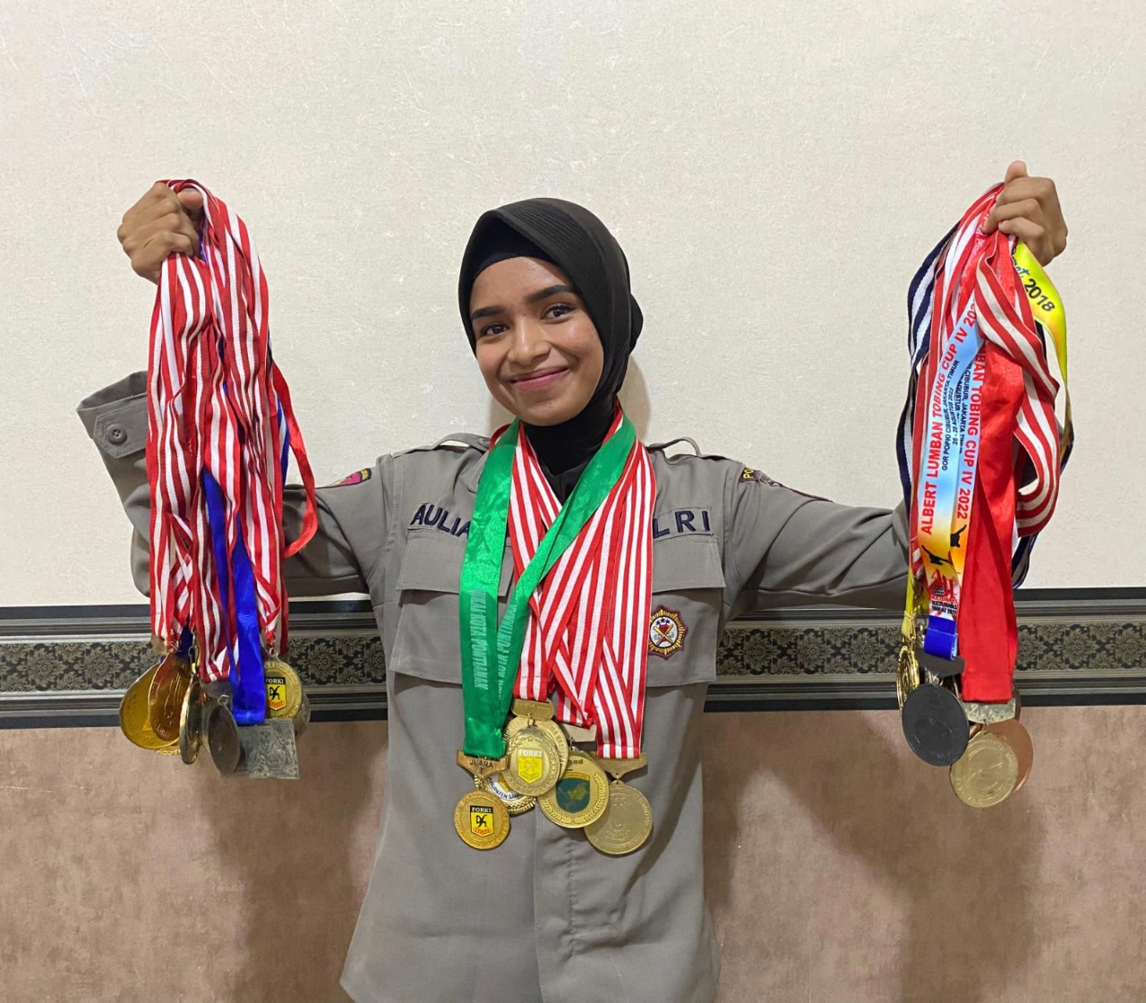 mengukir prestasi menggapai mimpi seorang aulia 49509