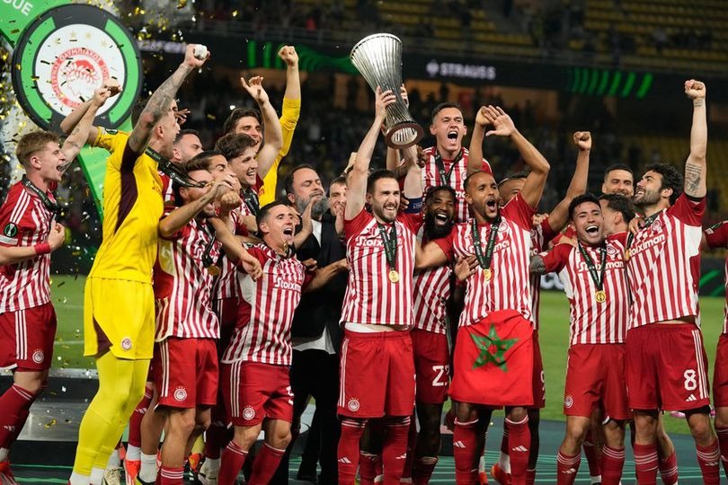 olympiakos juara uefa europa conferemce league 2023 2024 setelah menang dari fiorentina 74637