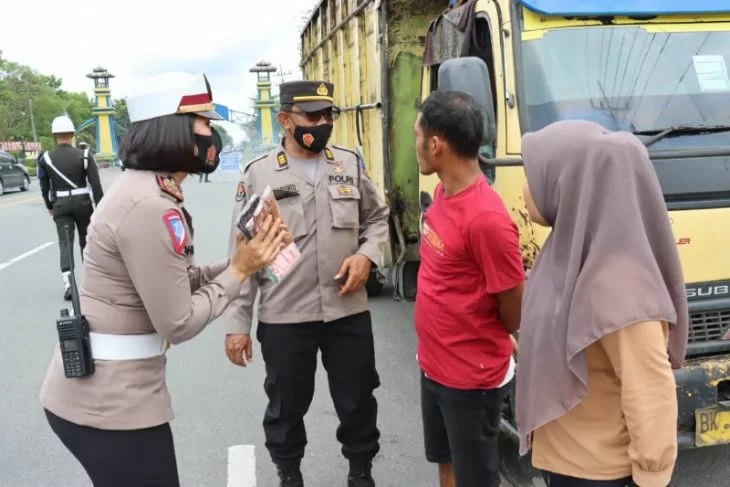 operasi patuh toba 2022 ditlantas polda sumut berikan 1 139 teguran kepada pelanggar lalu lintas 47623