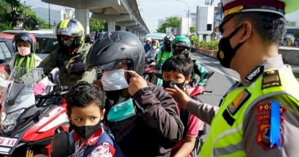 operasi zebra 2022 sepekan polda sulsel temukan 3 542 pelanggar lalu lintas 50527