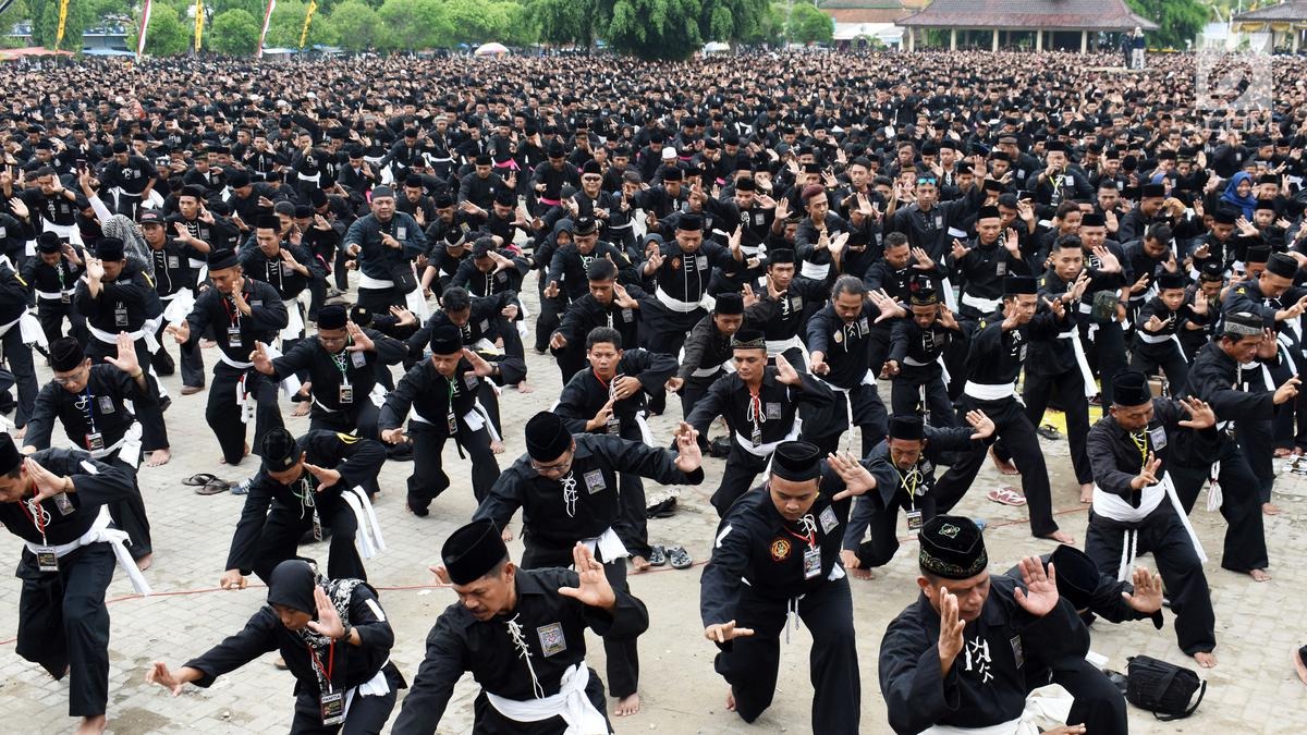pagelaran suroan dan suran agung polda jatim siap terjunkan 3 000 personel 76029