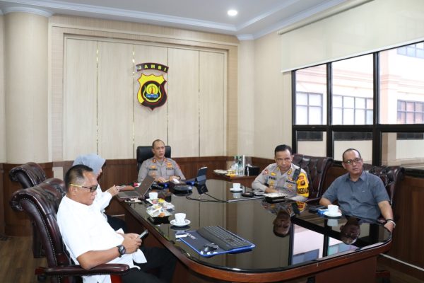 pasca kenaikan harga bbm kapolda jambi gelar rapat internal bersama kepala daerah dan sekda provinsi jambi 49456