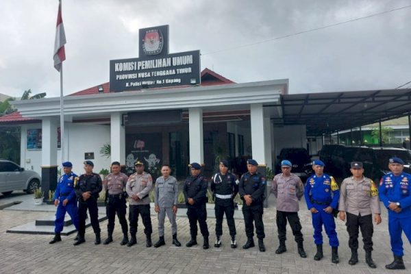 pasca pemilu personel gabungan satgas ops mantap brata turangga lakukan patroli kamtibmas di kota kupang 70476 1
