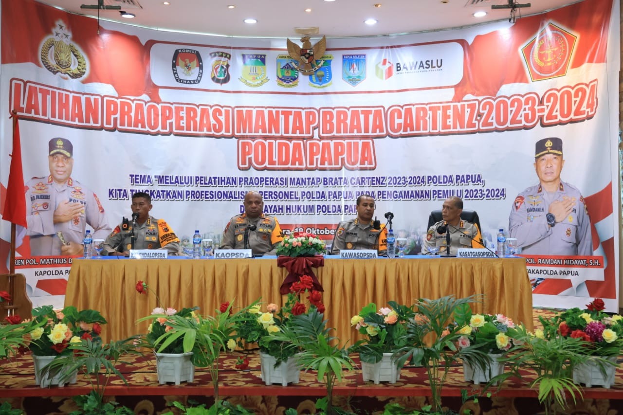 pastikan pengamanan pemilu 2024 kapolda papua buka latprapops mantap brata cartenz 2023 2024 65009 1