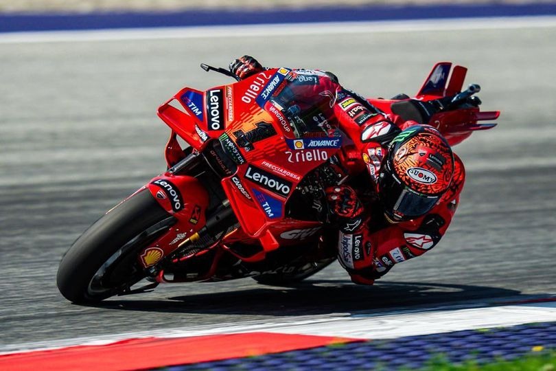 pecco bagnaia rebut kemenangan jorge martin dari sprint race motogp emiia romagna 2024 79132