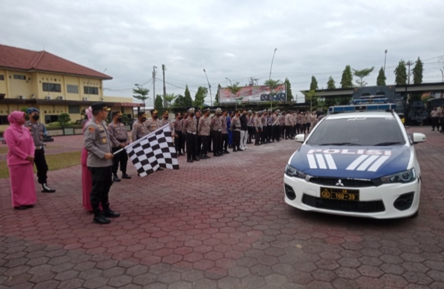 peduli masyarakat polres tegal kota lepas bantuan logisitk korban gempa cianjur 52036