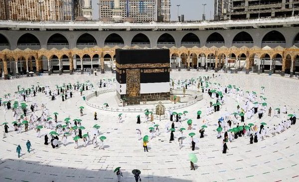 penghalang ka bah dicopot jemaah umrah bisa cium hajar aswad 48723