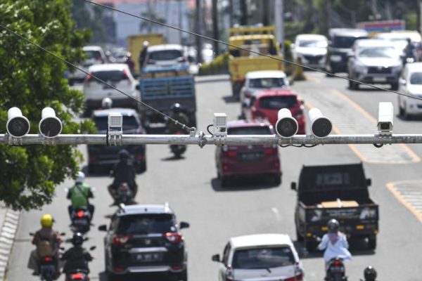 perhatikan aturan berkendara awas lokasi kamera etle di ruas jalan protokol di jakarta 50094