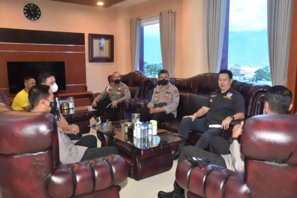 peringati hari bhayangkara ke 76 kapolda sulteng gelar open tournament body building contest 48468