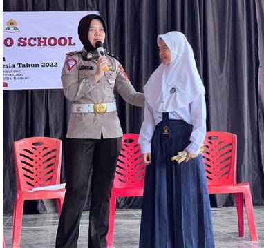 peringati hari polwan ke 74 polwan polda gorontalo gelar police goes to school 48807