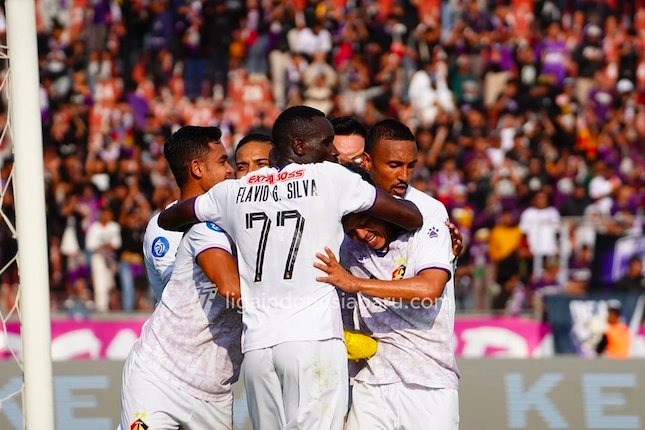 persik kediri hajar arema fc dengan skor 5 2 61031 1