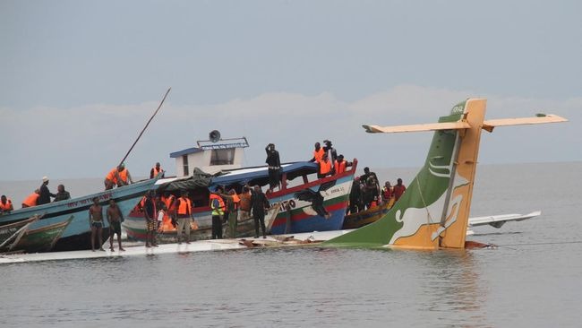 pesawat jatuh ke danau di tanzania tewaskan 19 orang 51247