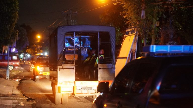 polda bali gelar patroli malam di objek rawan kota denpasar 70671