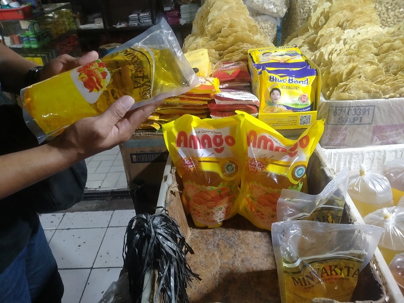 polda jabar sikapi penimbunan kebutuhan pokok 54100