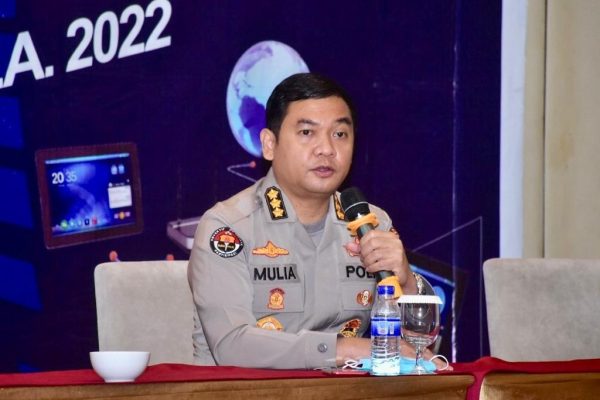polda jambi kerahkan personel untuk memberikan rasa aman dan kelancaran dalam pelaksanaan otopsi ulang alm brigadir n yoshua hutabarat 48553