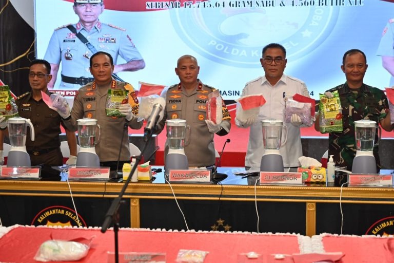 polda kalsel gelar pemusnahan barang bukti narkotika 70790