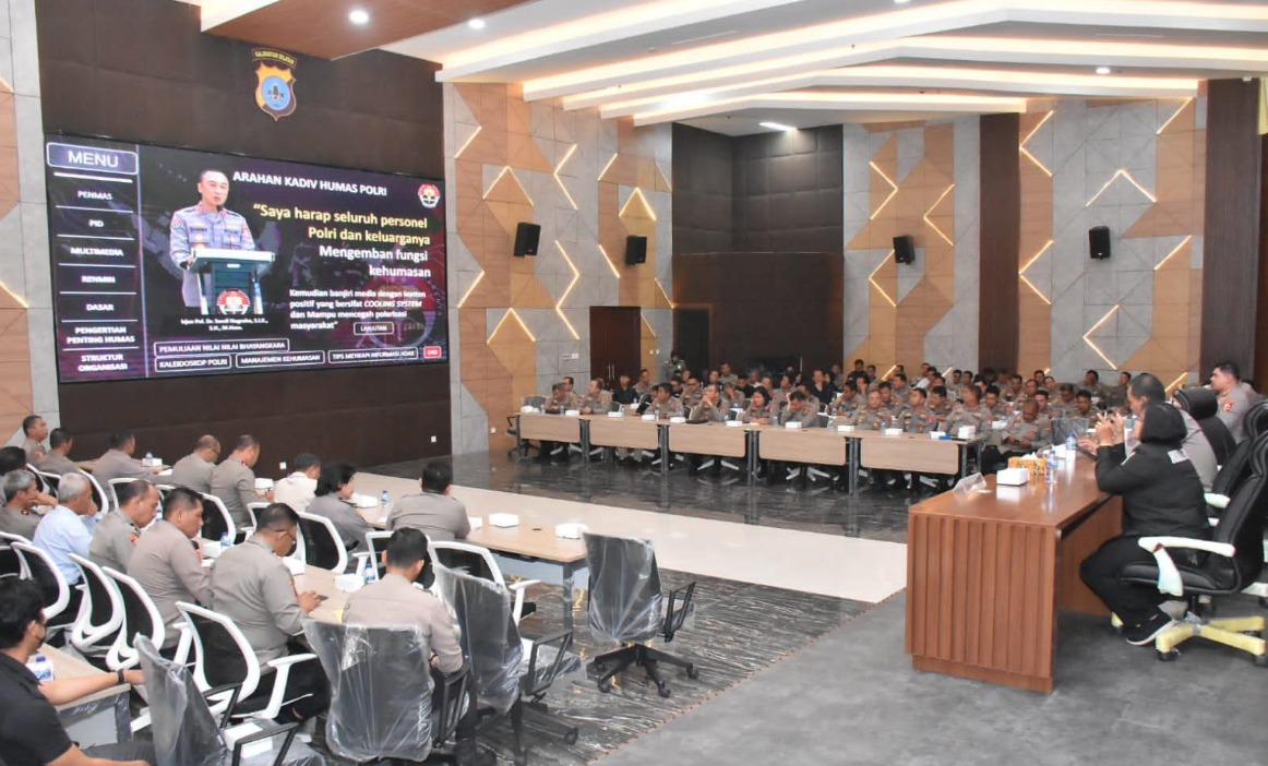 polda kalsel gelar program pensatwil untuk pemberdayaan potensi kehumasan di wilayah 62681 1