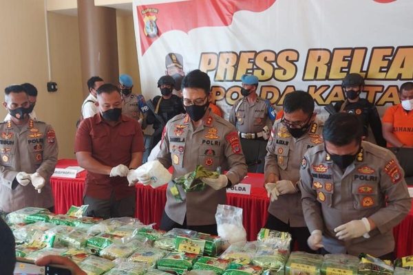 polda kaltara gagalkan penyelundupan 78 kg sabu sabu asal malaysia 71352 1