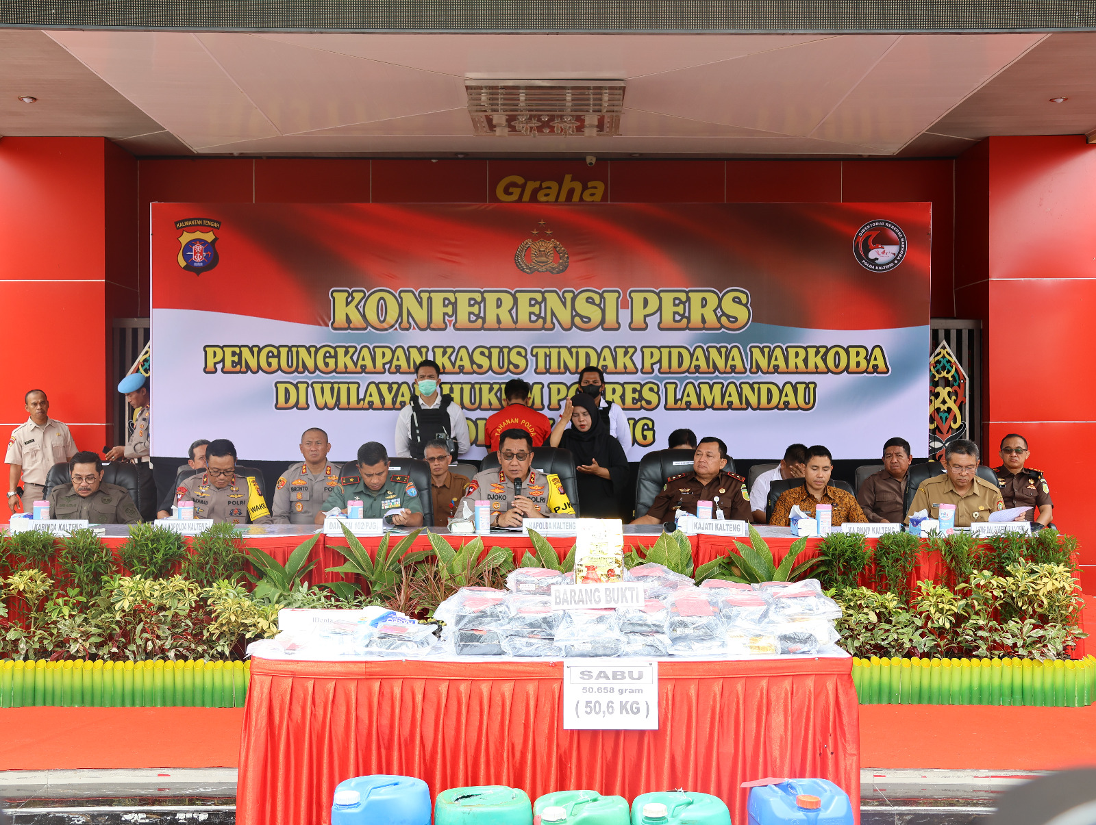 polda kalteng musnahkan 506 kg sabu hasil pengungkapan kasus di lamandau 79920 1