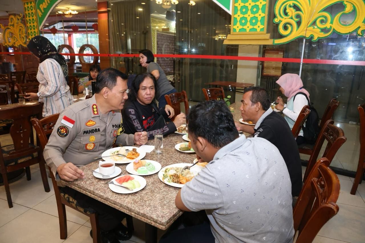 polda kepri bersama insan pers mendukung pemberitaan positif pemilu 2024 69904
