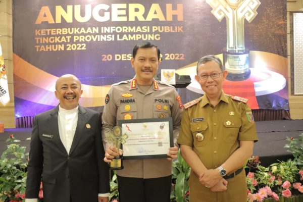 polda lampung raih penghargaan keterbukaan informasi publik 52594