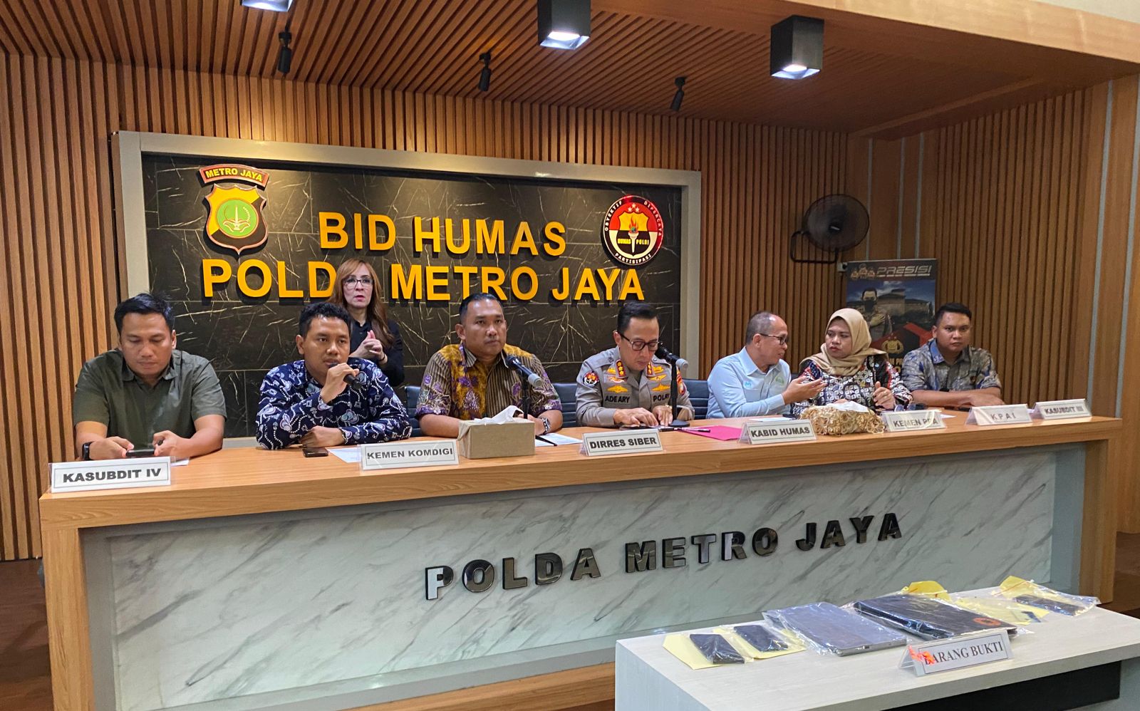 polda metro 17 ribu member terdaftar di situs pesta seks 82895