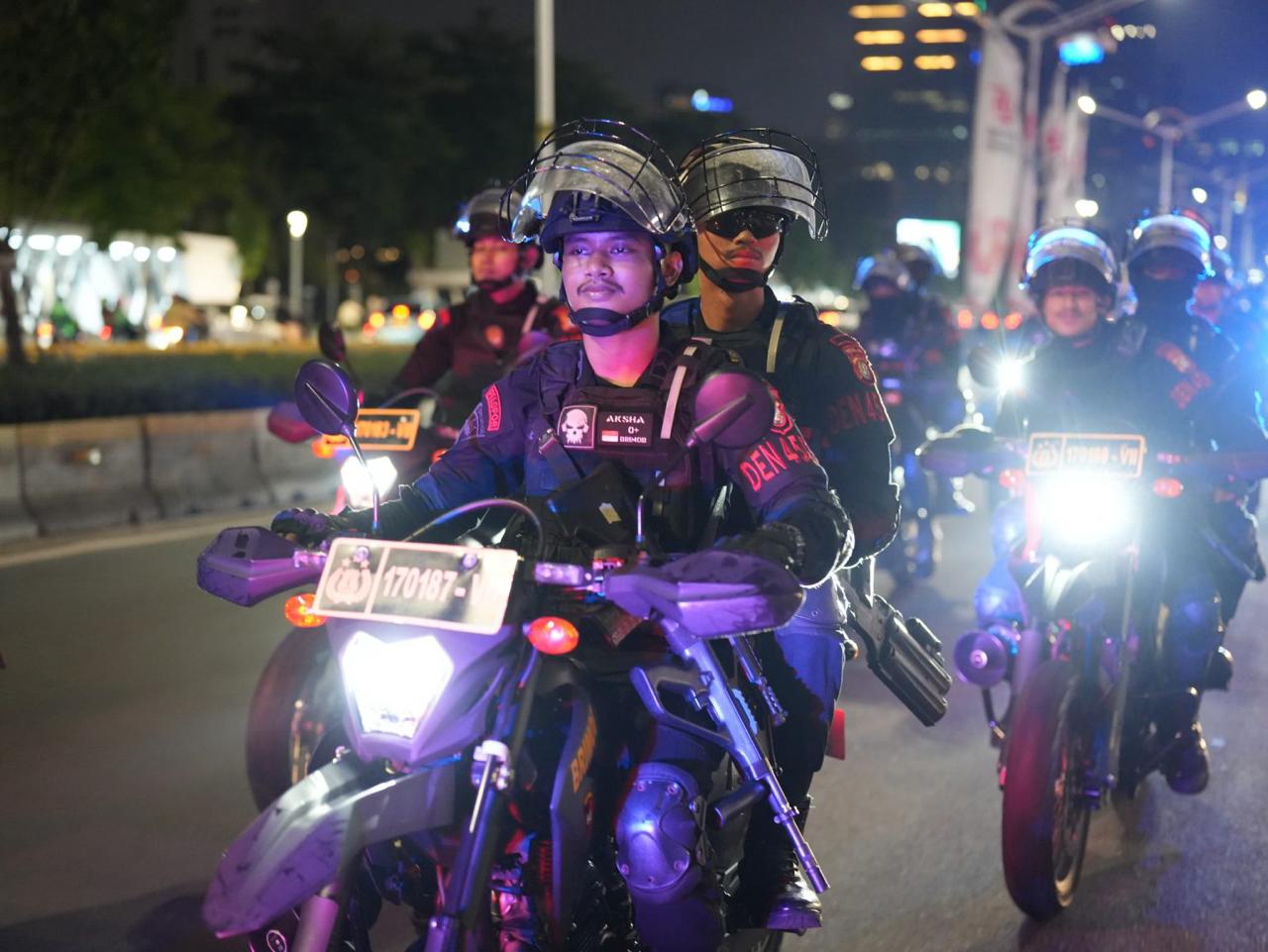 polda metro jaya gelar patroli berskala besar jelang pilkada 2024 77763