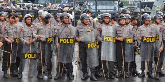 polda metro jaya kerahkan 1 978 personel amankan demo di bawaslu kpu 70361