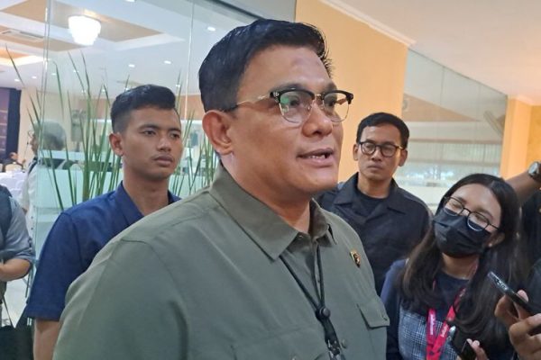polda metro jaya limpahkan berkas 12 tersangka produksi film porno ke kejati dki 72852