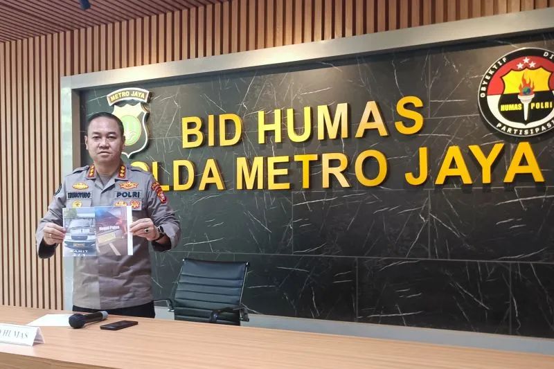 polda metro jaya sebut pengguna mobil dinas asli tidak kenal pelaku kekerasan 57792