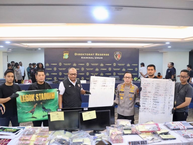 polda metro jaya tetapkan sebanyak 58 tersangka kasus judi sabung ayam di kota bekasi 77117
