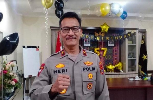polda ntt bersama dengan polres jajaran amankan 13 pelaku kasus perjudian 49128
