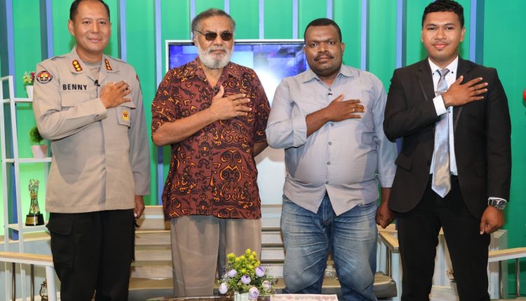 polda papua beserta tokoh pemuda hadiri dialog interaktif dengan tema wujudkan papua damai dalam agenda tahun 2023 53843