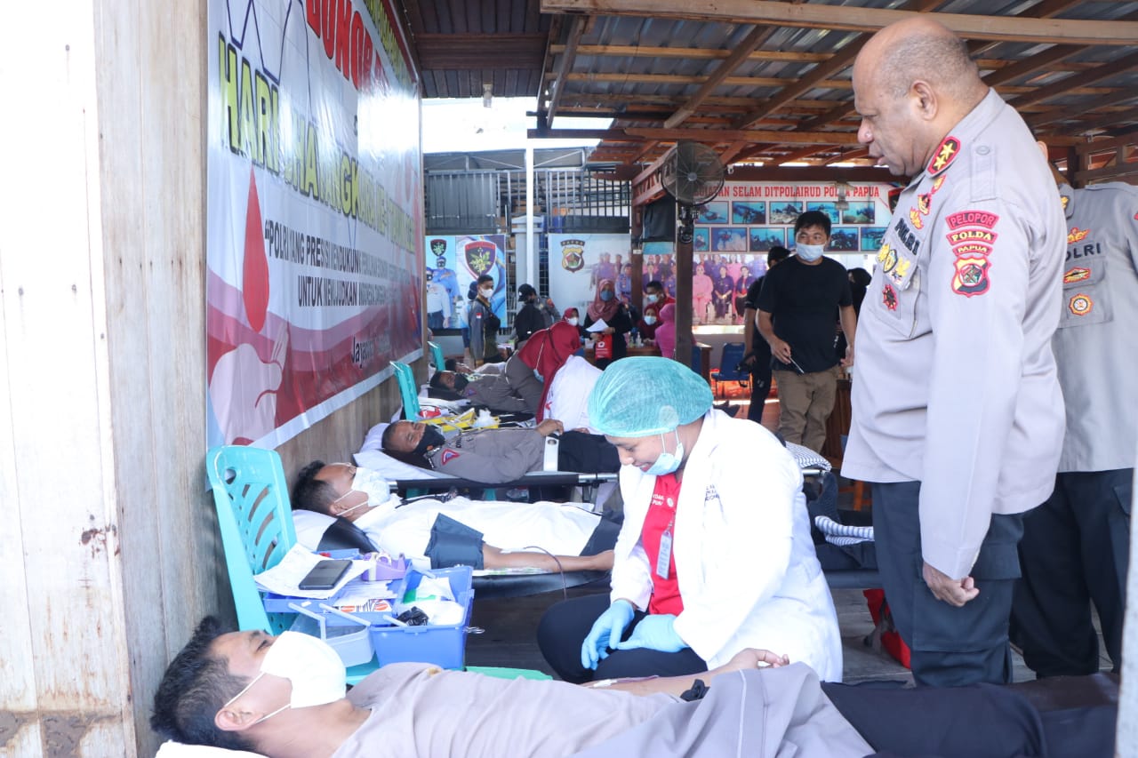 polda papua gelar bakti kesehatan donor darah jelang hari bhayangkara ke 76 47380