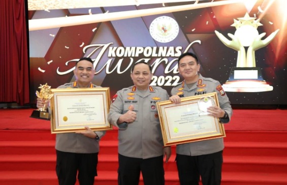 polda riau dan polres pekanbaru raih penghargaan kompolnas award 2022 52265