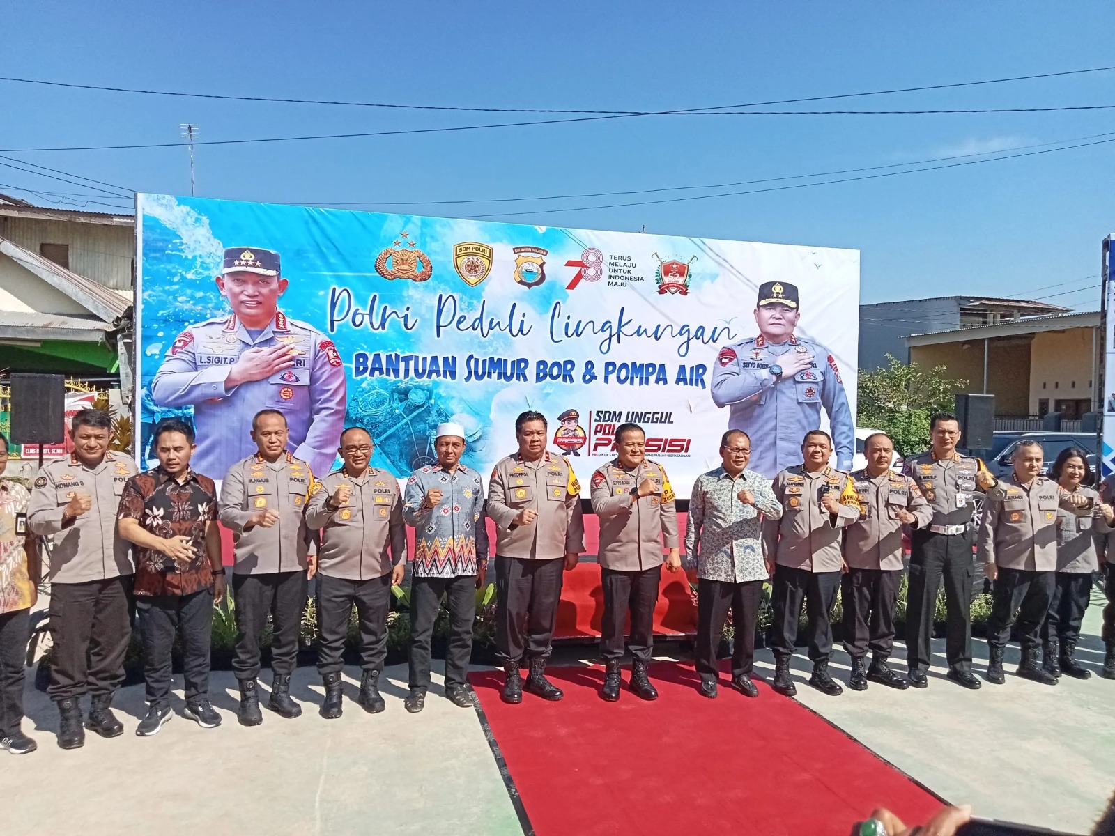 polda sulsel bangun sumur bor dan pompa air untuk bantu warga 63626