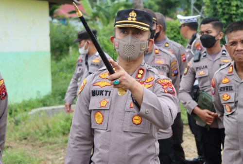 polda sumbar amankan empat pelaku tambang ilegal di solok selatan 50867 1