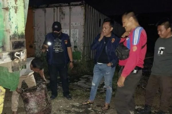polda sumsel berhasil amankan pelaku penyelundupan 88 ton batu bara ilegal 71493 1