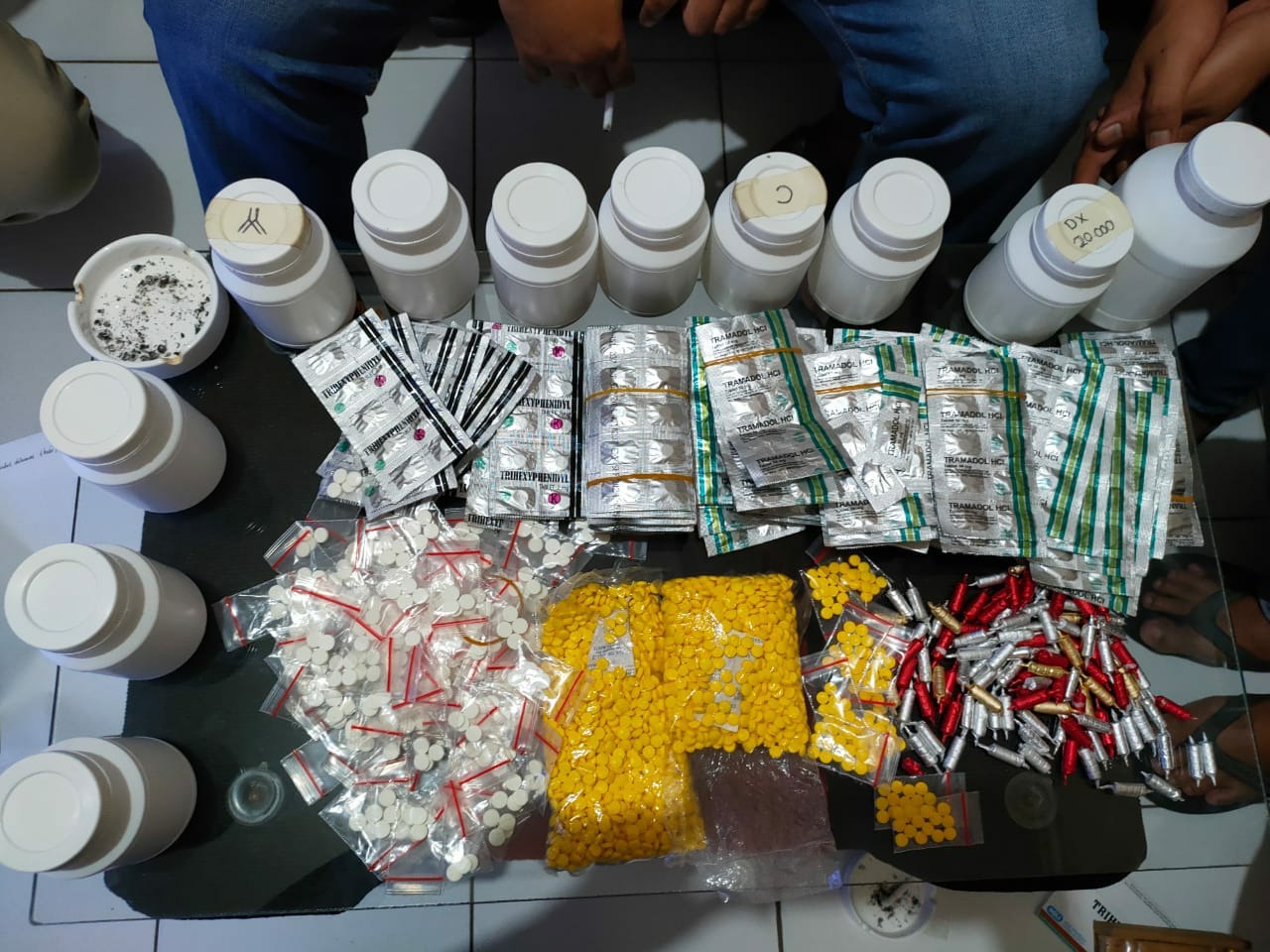 polisi berhasil amankan ribuan obat jenis tramadol hci 16045 1