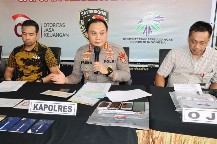 polisi berhasil bongkar investasi fiktif double dibbs sampai kartu kredit senilai rp196 miliar 53314