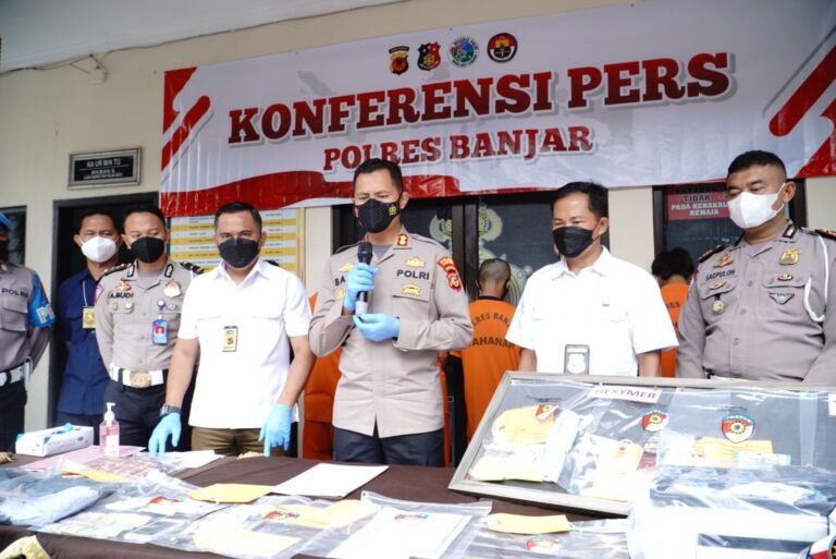 polisi berhasil gagalkan peredaran obat obatan terlarang 49355