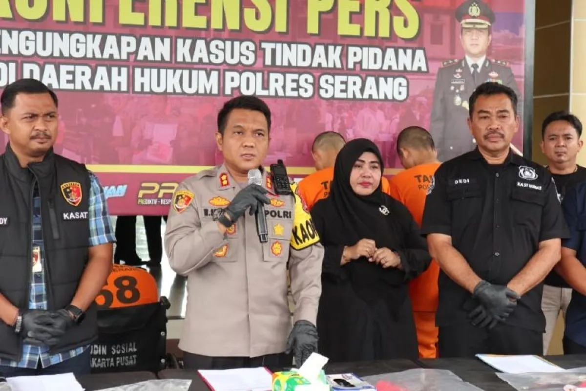 polisi berhasil menangkap 4 komplotan perampok bersenjata api di serang 68781