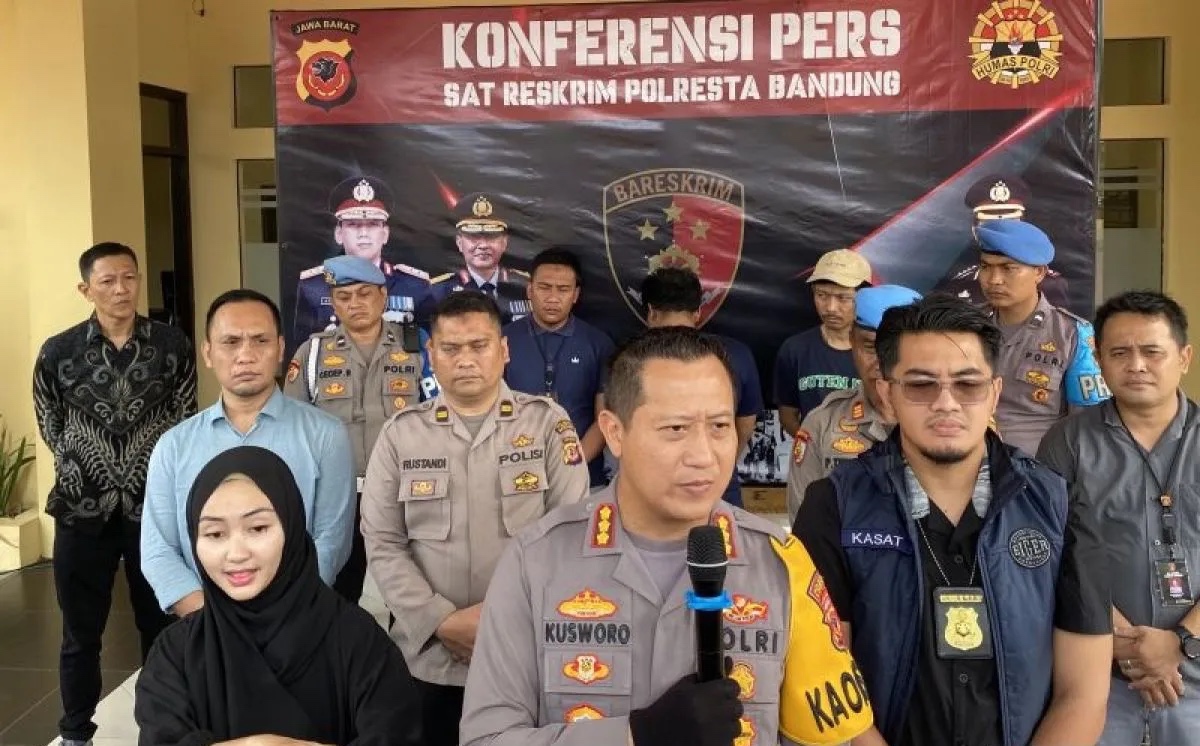 polisi berhasil menangkap dpo pelaku penganiayaan anggota polisi di bandung 68062