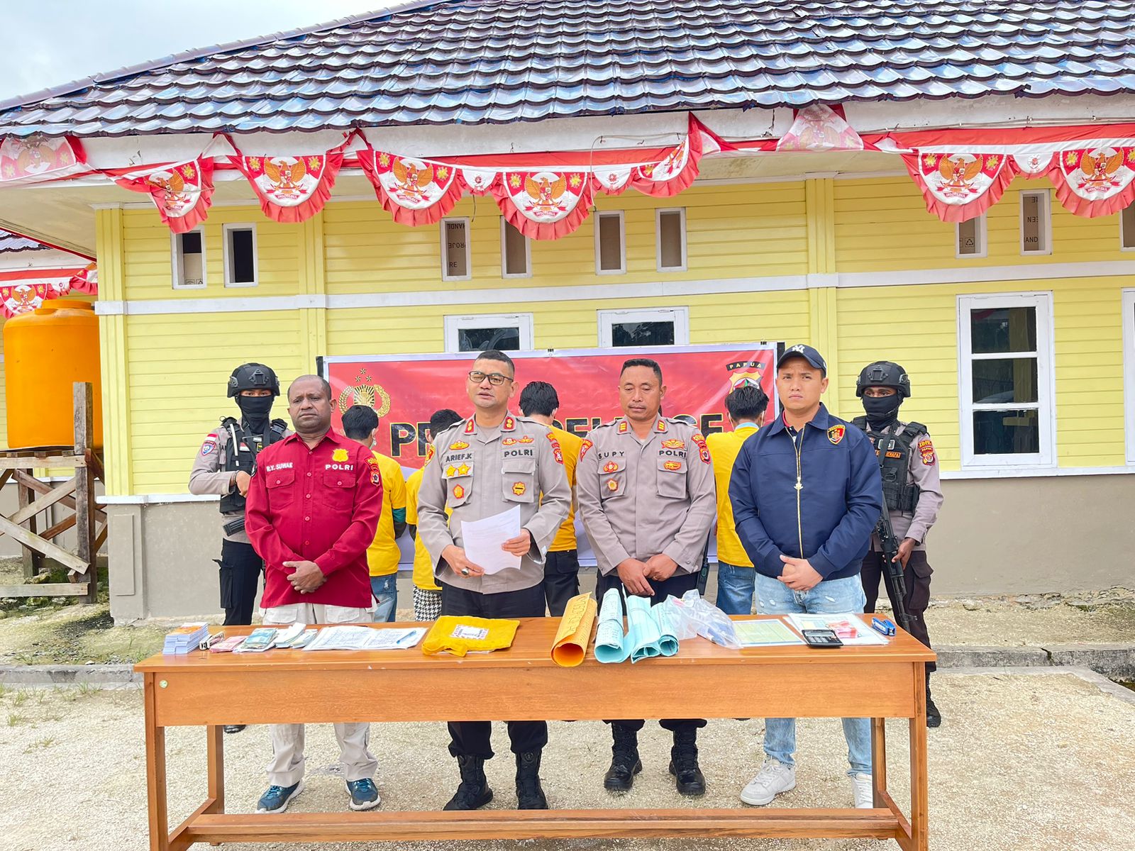 polisi berhasil tangkap pelaku judi togel di deiyai 51313