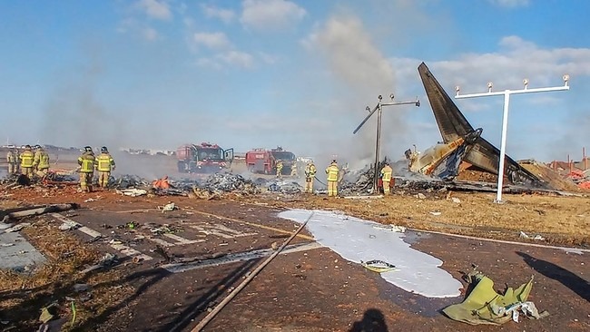 polisi korea selatan selidiki kantor bandara jeju air usai kecelakaan fatal 82618