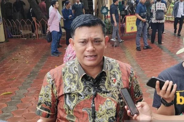 polisi panggil lagi tersangka gratifikasi pekan depan 70562